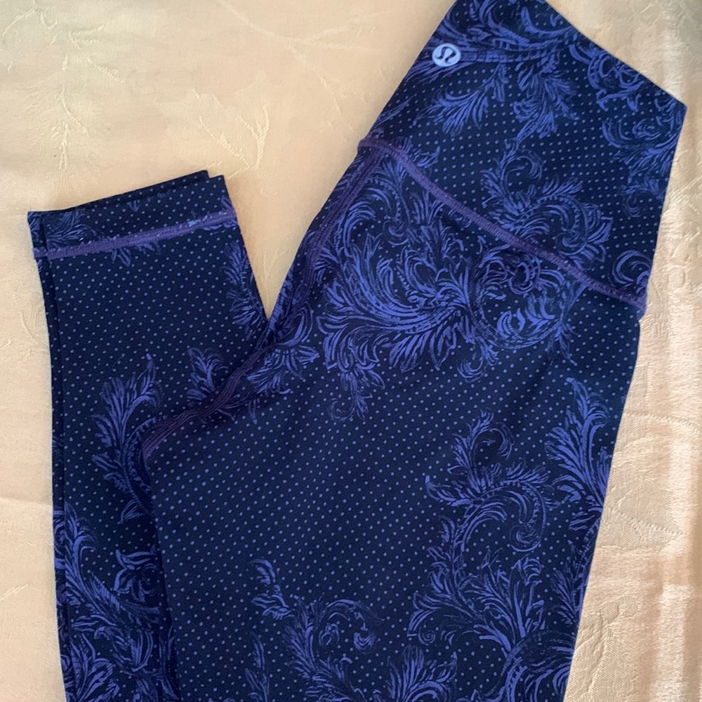 Reversible Lululemon tights
